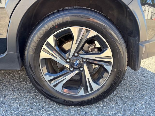 Certified Used 2024 Crystal Black Silica Subaru Premium image 29