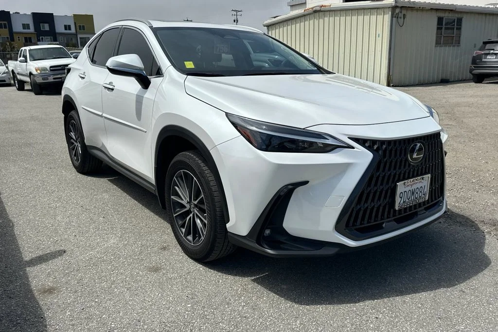 Used 2022 White Lexus 350h Base image 2
