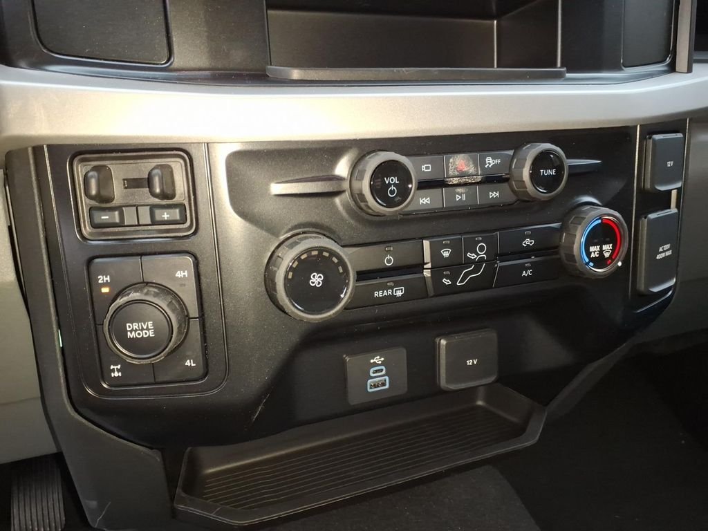 New 2026 Carbonized Gray Metallic Ford F-350® XL image 14