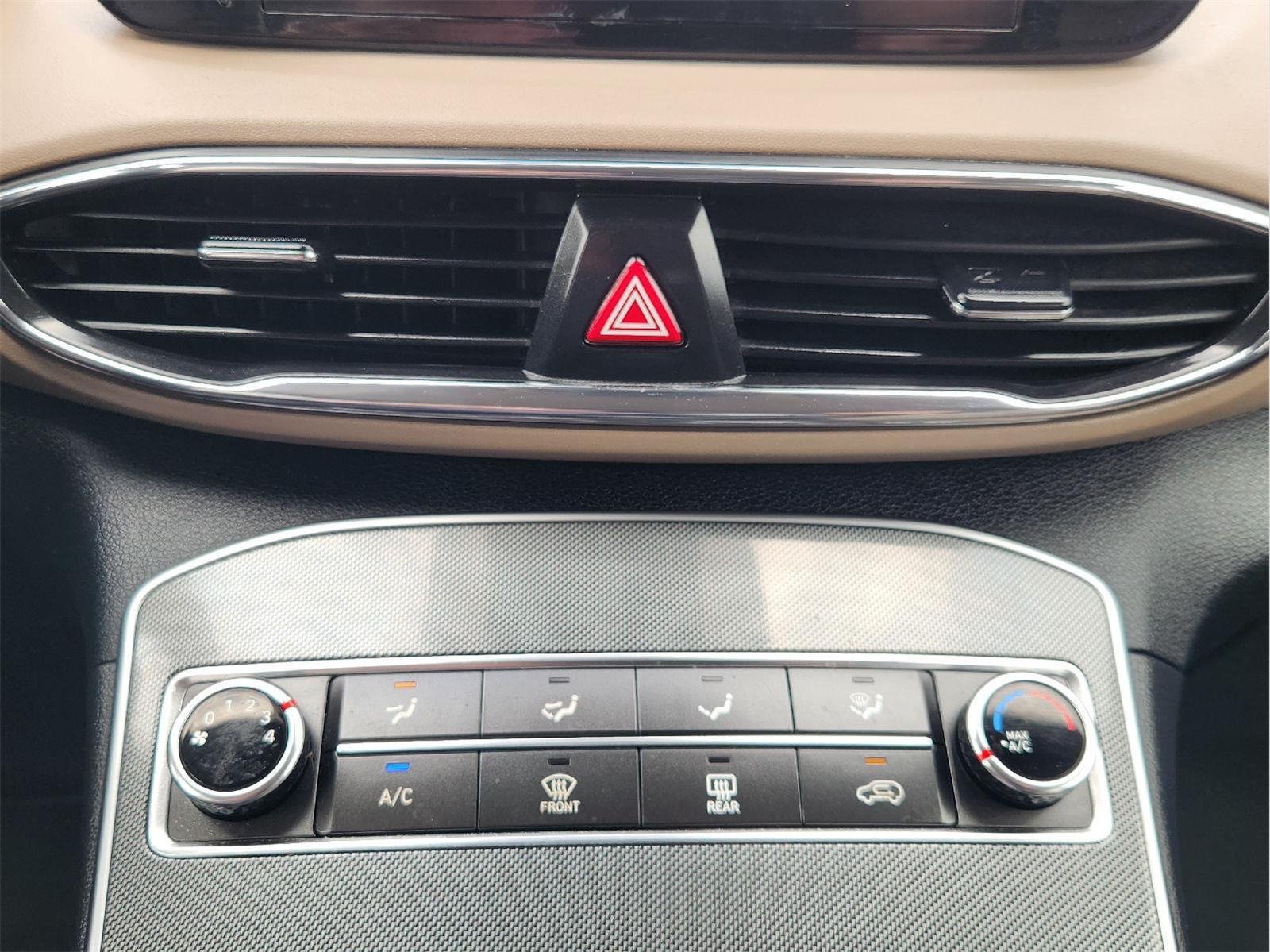 2023 Hyundai Santa Fe SE - Photo 19