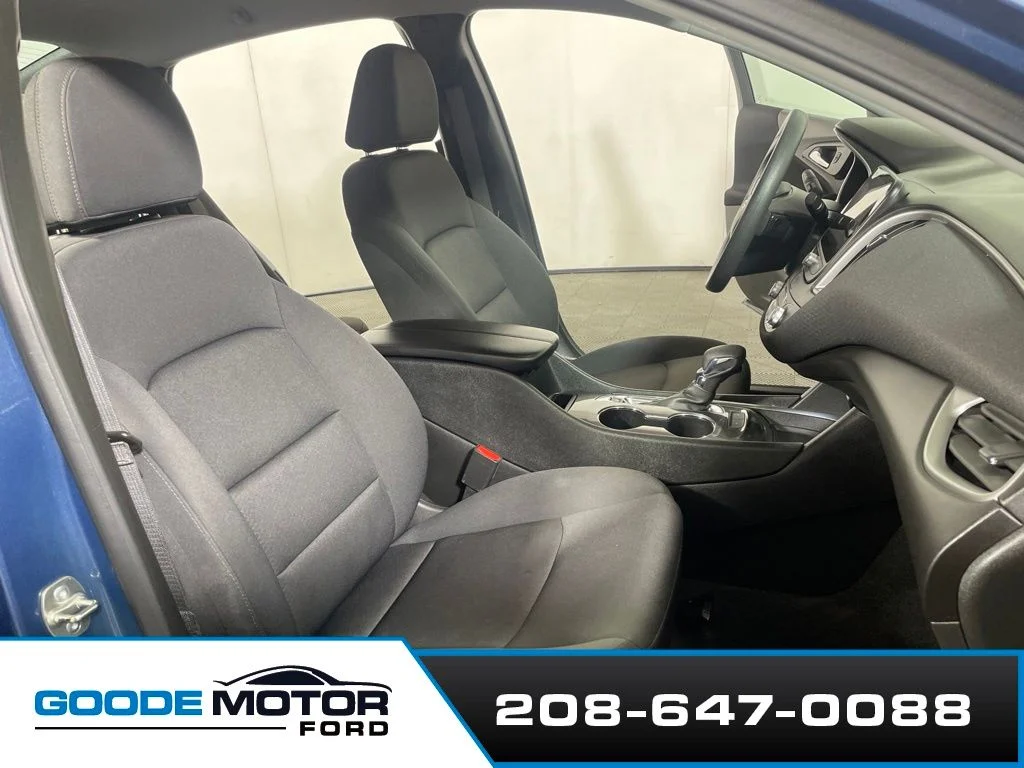 Used 2024 Blue Chevrolet LT image 23