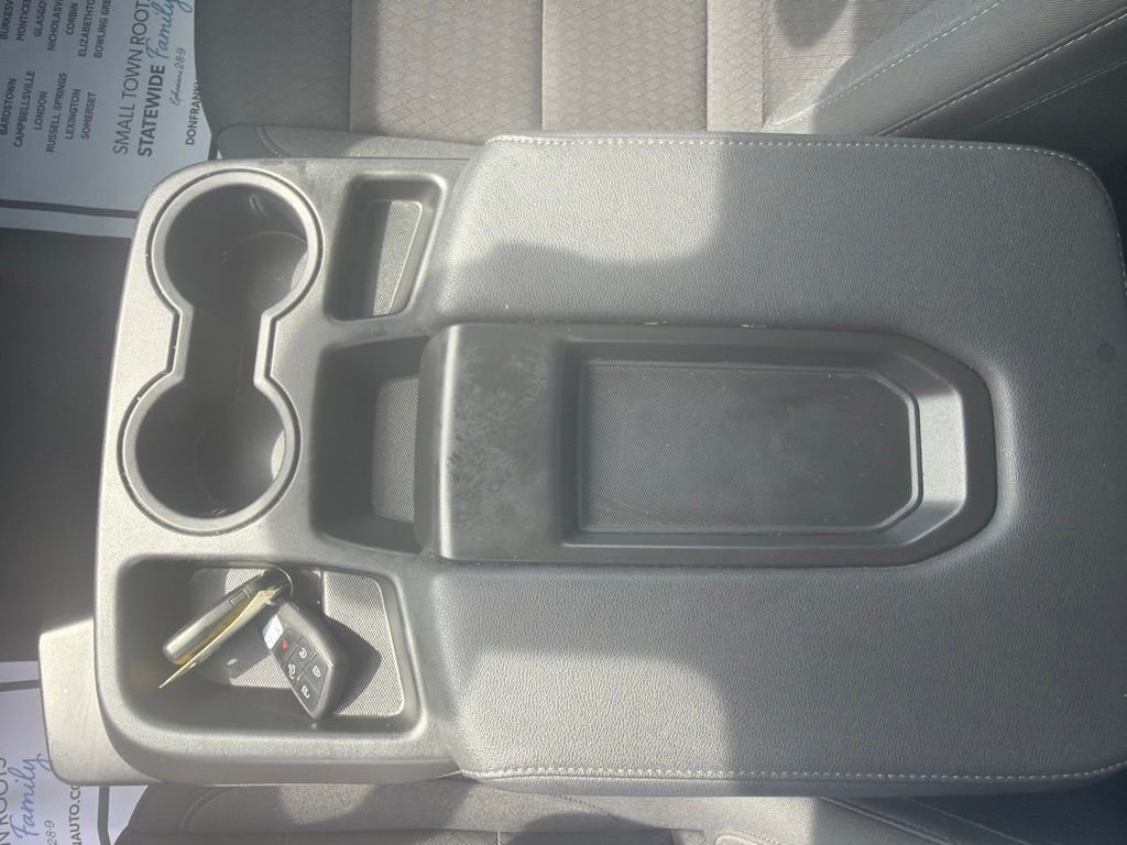 Used 2024 White Chevrolet LT image 22