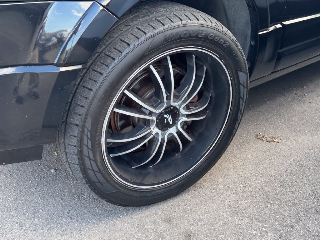 Used 2011 Black Ford Limited image 5
