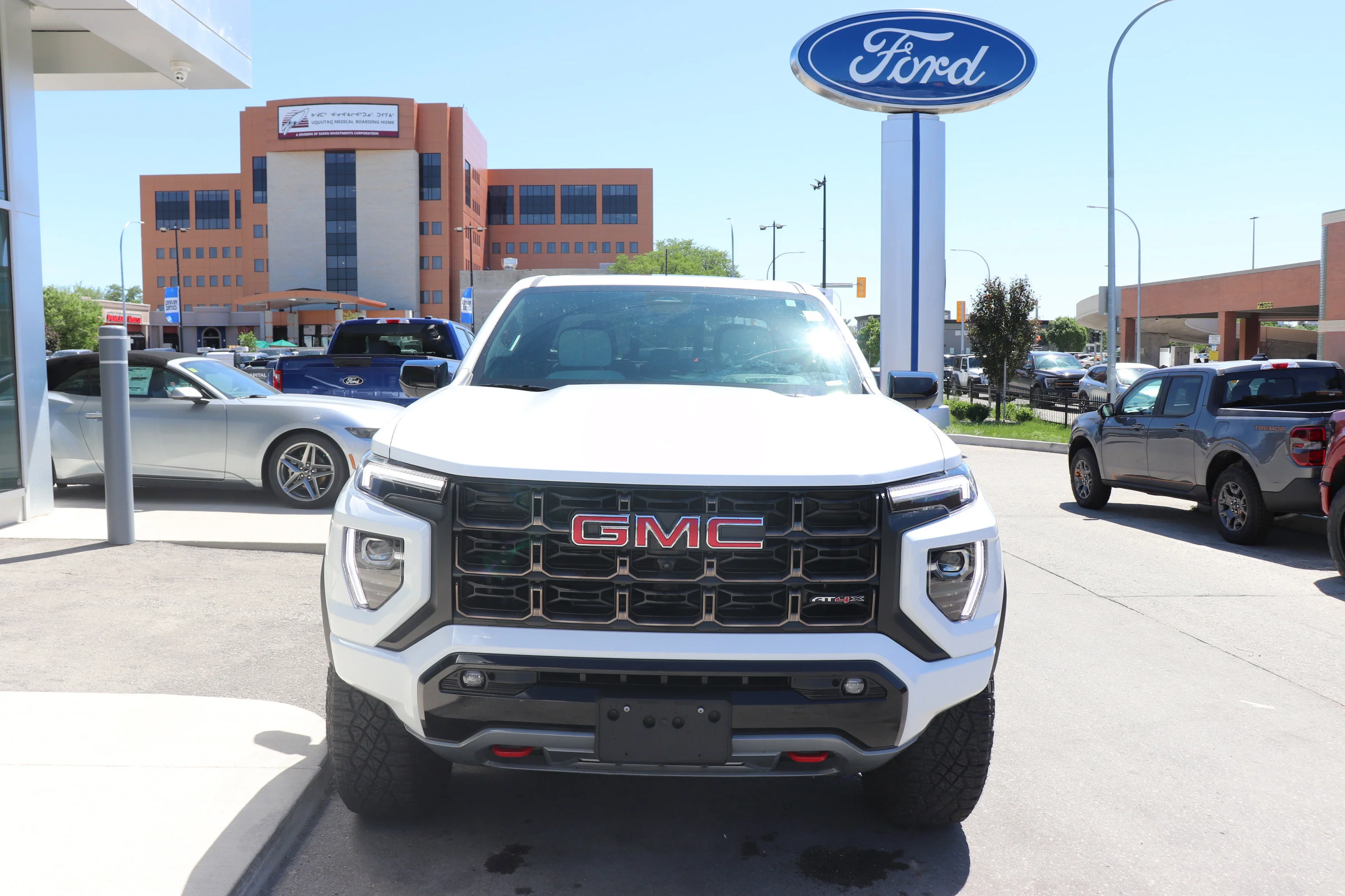 Used 2024 White GMC AT4X image 2