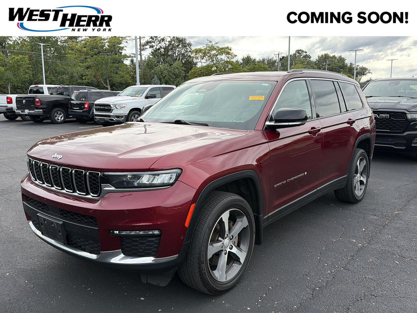 Used 2023 Velvet Red Pearlcoat Jeep Limited image 1