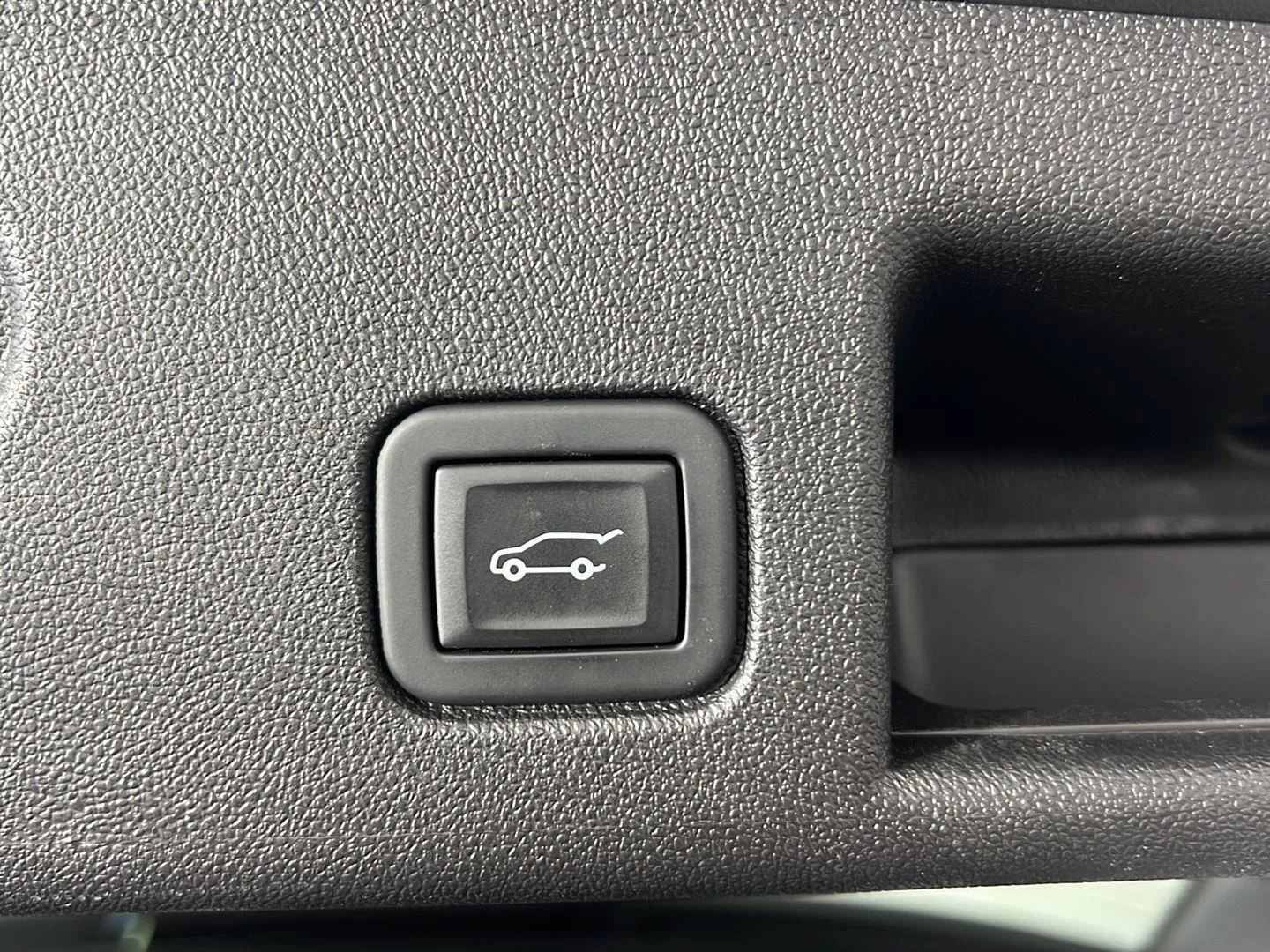 Used 2024 Sterling Gray Metallic Chevrolet LT image 39