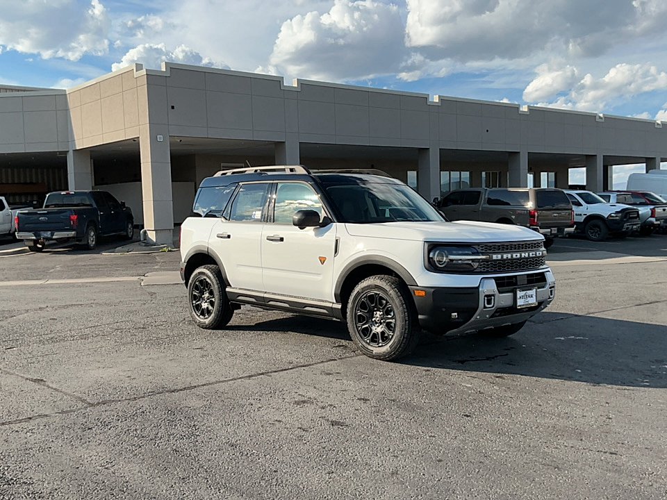 New 2026 Oxford White Ford Badlands® image 7