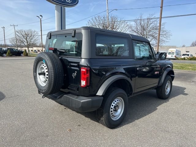 New 2025 Shadow Black Ford Base image 7