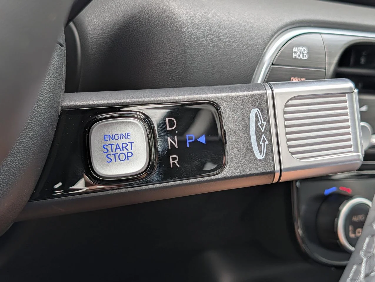 New 2026 Ecotronic Gray Pearl Hyundai SEL Premium 7P image 14