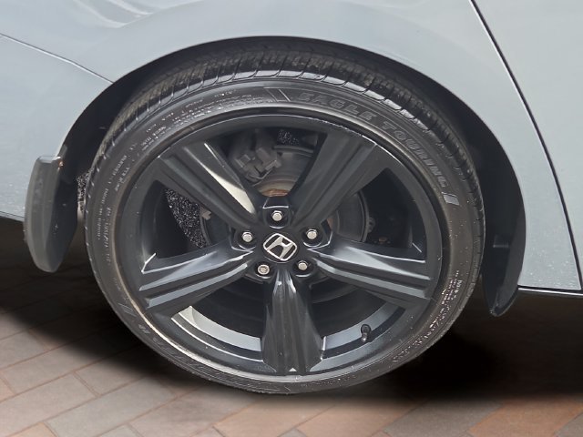 Used 2024 Urban Gray Pearl Honda Sport-L image 23
