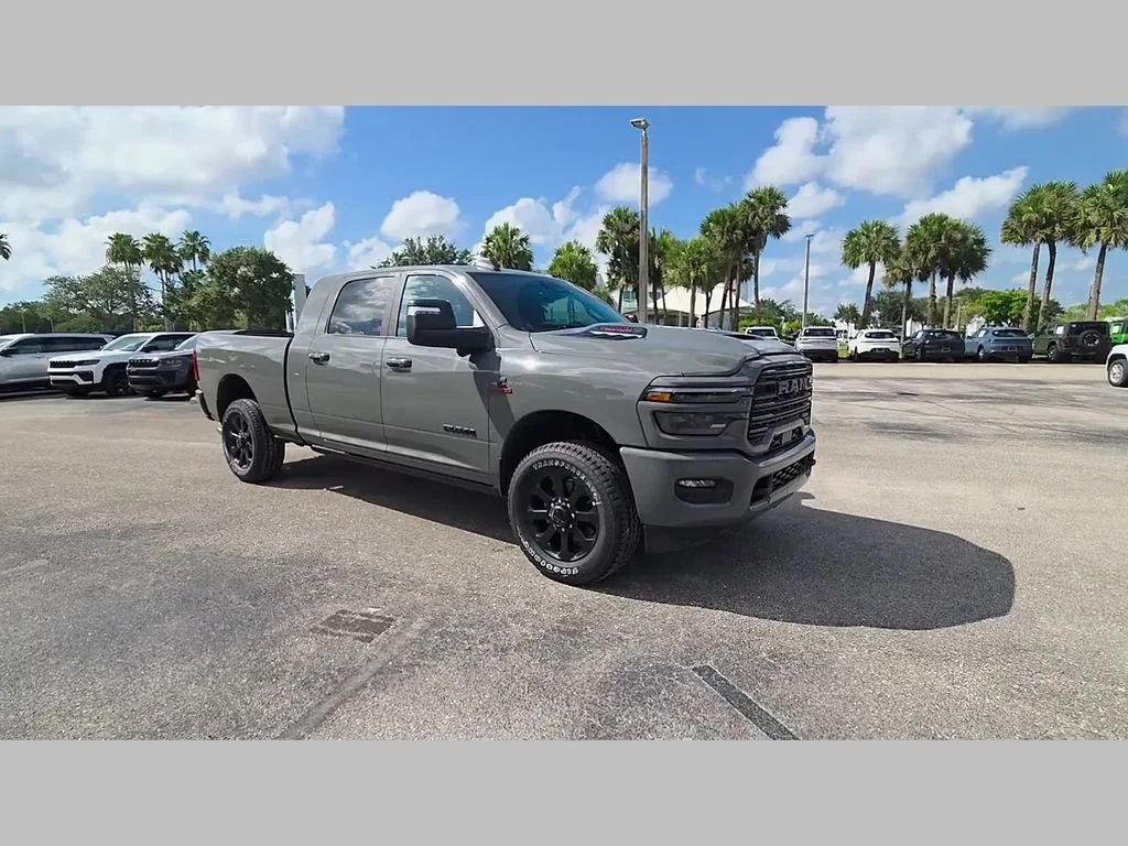 New 2026 Ceramic Gray Clear-Coat Exterior Paint RAM Laramie image 21