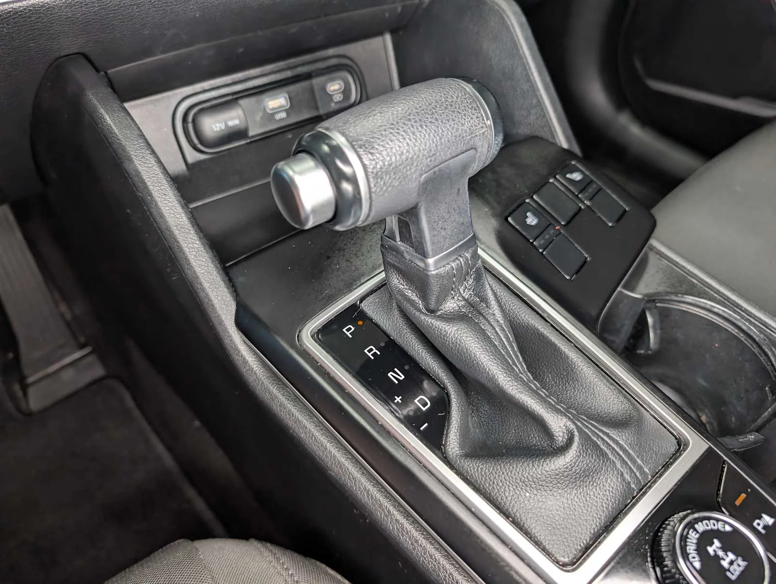 Used 2024 Steel Gray Kia LX image 30