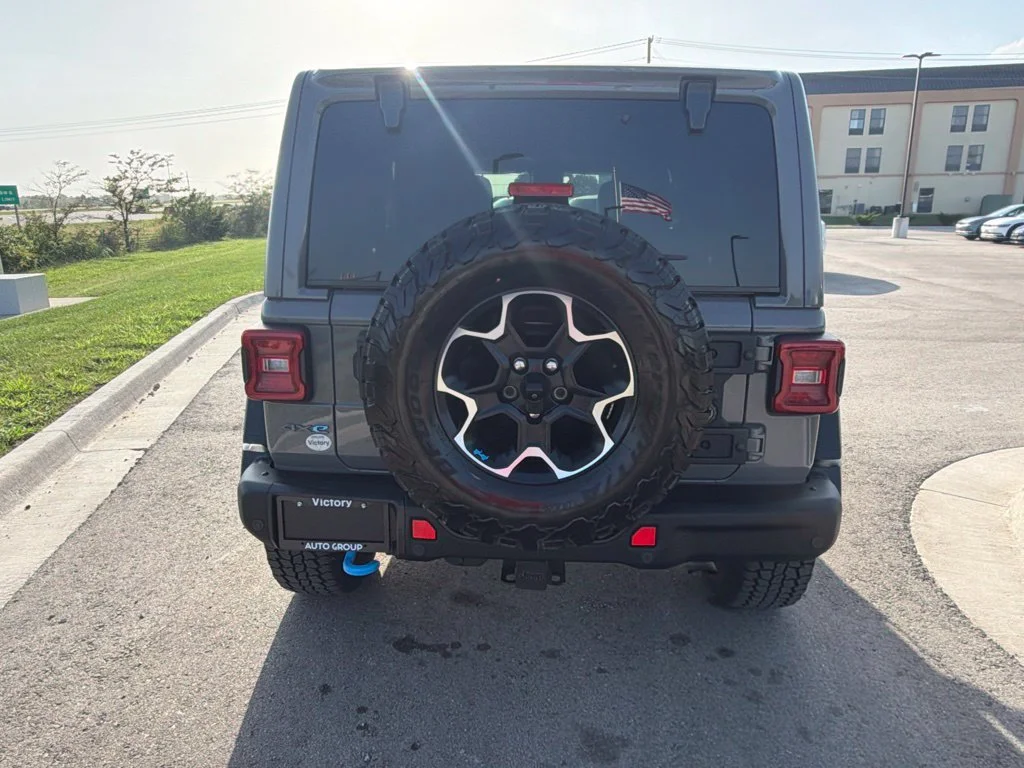 Used 2022 Gray Jeep Unlimited Rubicon 4xe image 5