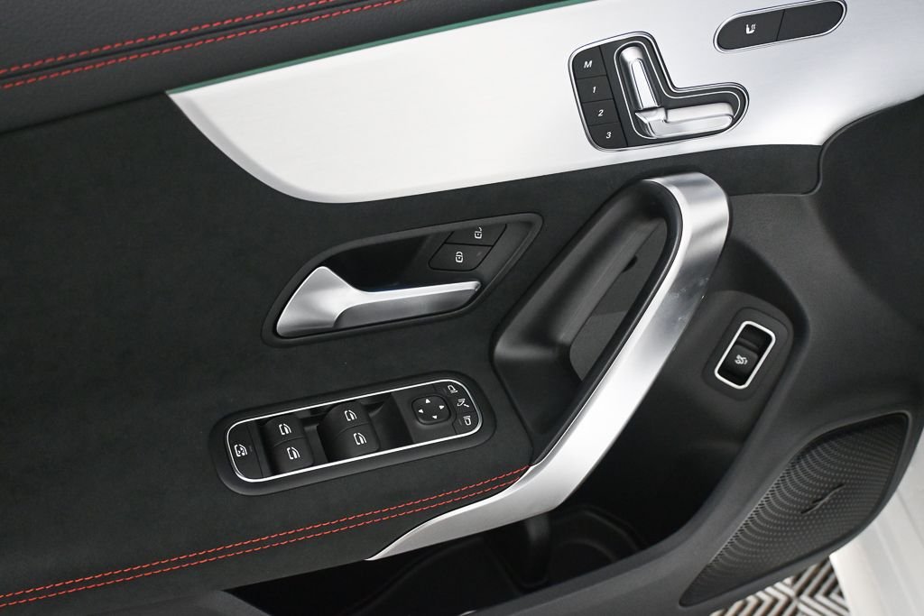 New 2026 Polar White Mercedes-Benz CLA 250 image 8