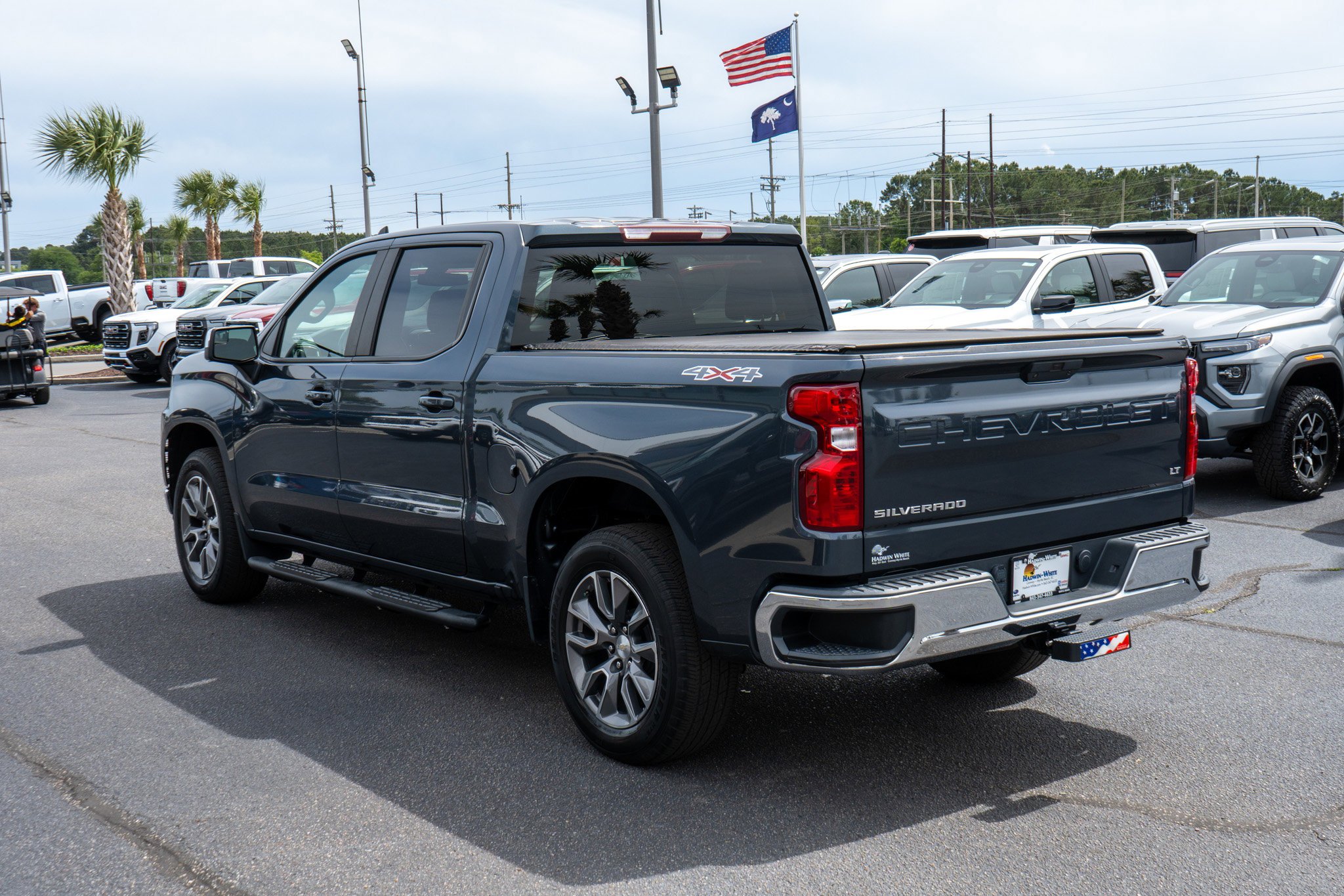 Used 2022 Shadow Gray Metallic Chevrolet LT image 5