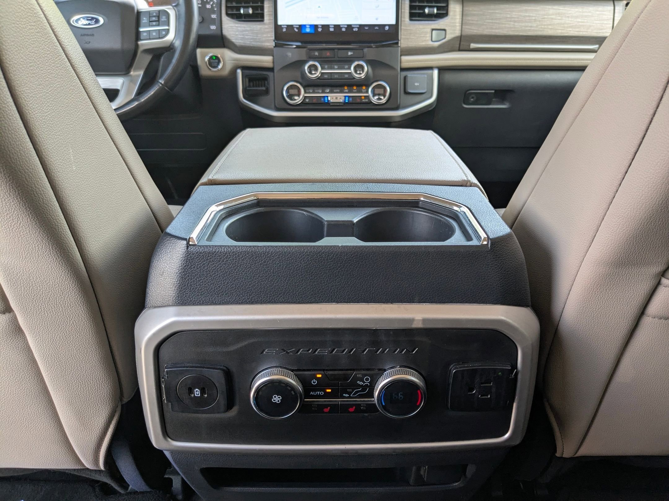 Used 2024 Black Metallic Ford Limited image 23
