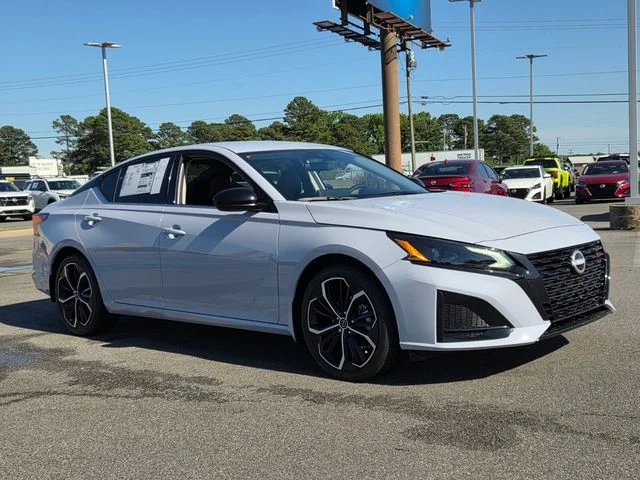 New 2026 Gray Nissan 2.5 SR image 5