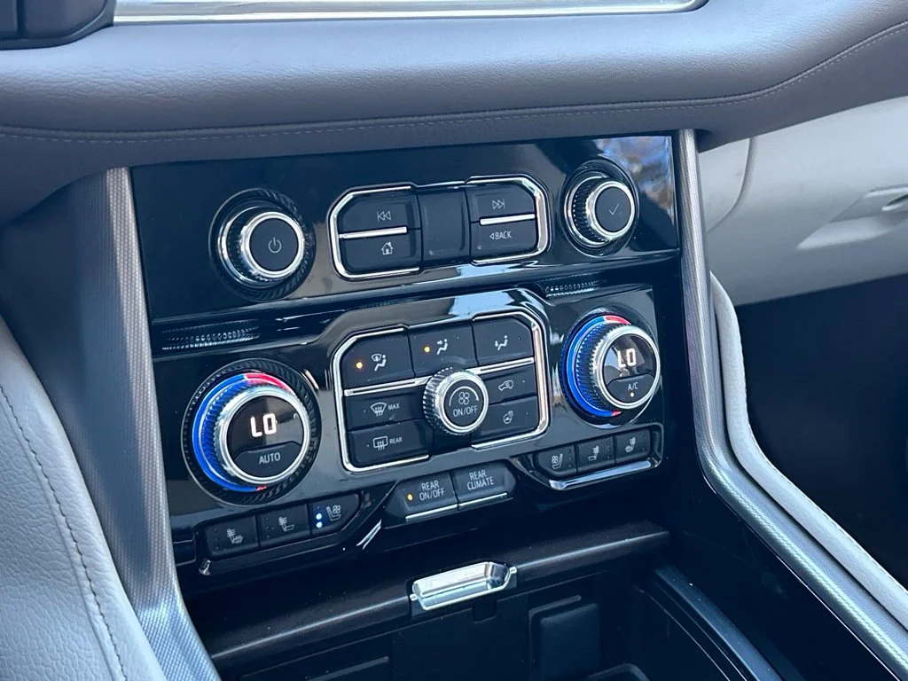Used 2024 White GMC Denali image 42