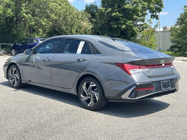 Used 2025 Gray Hyundai Limited image 11