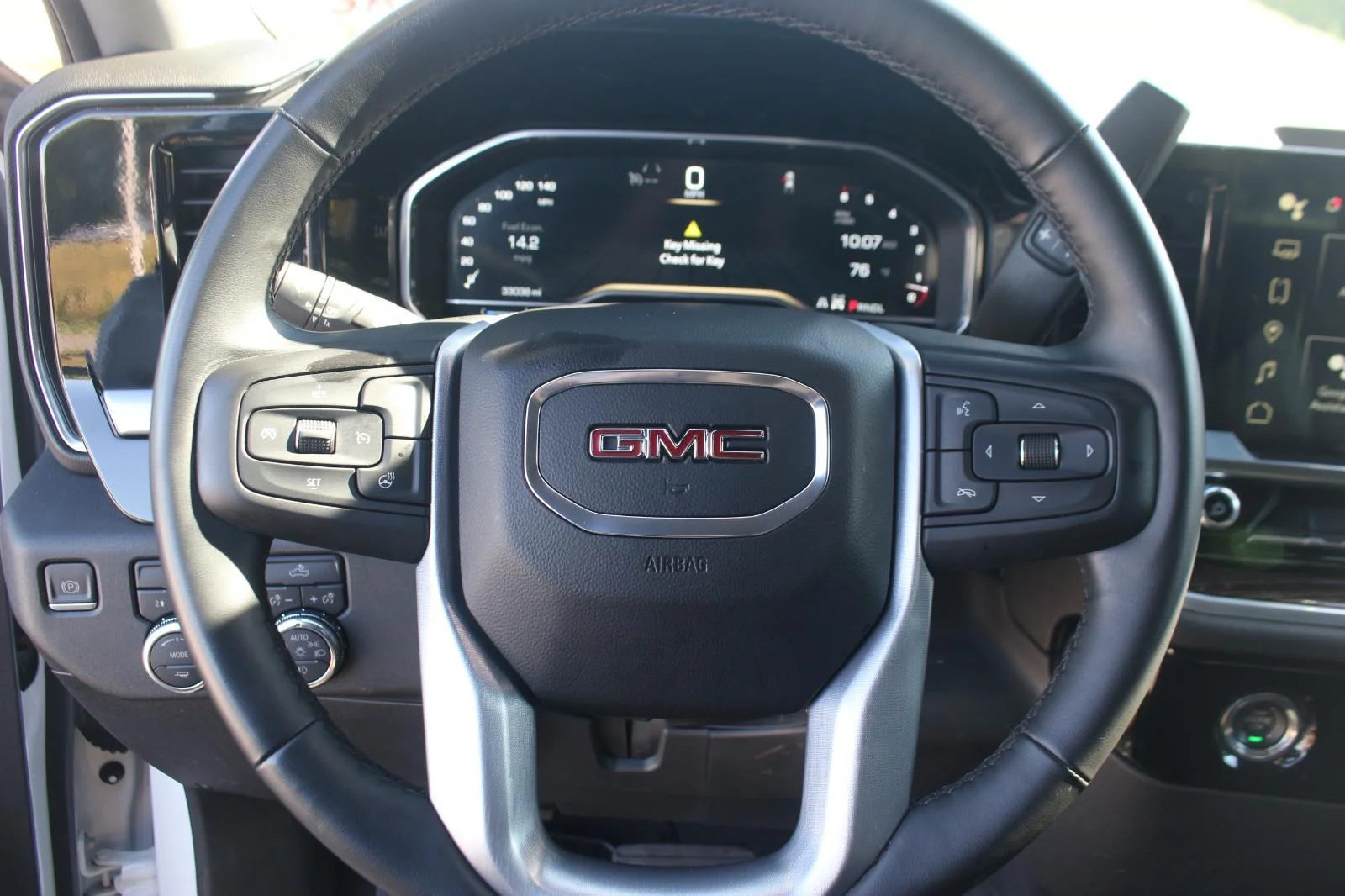 Used 2023 Summit White GMC Elevation image 20