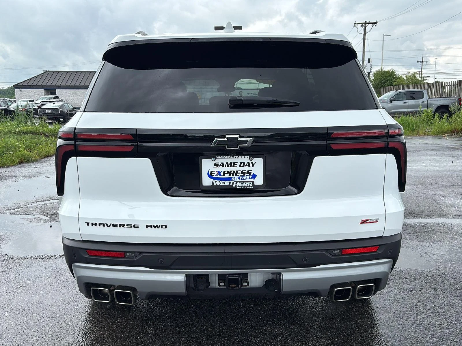 Used 2024 Summit White Chevrolet Z71 image 6