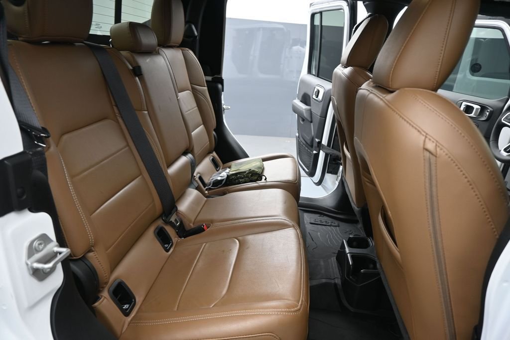 Used 2023 White Jeep Overland image 25