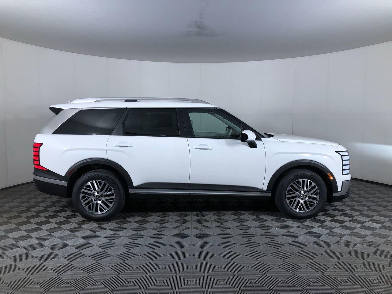 New 2026 Creamy White Pearl Hyundai SEL Premium AWD image 4