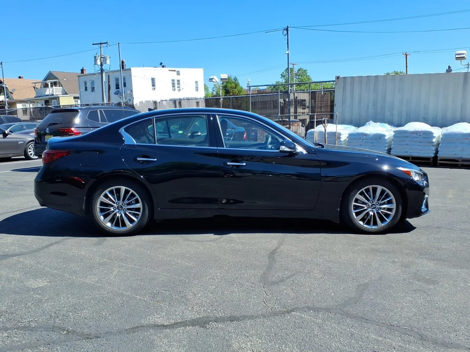 Certified Used 2023 Black INFINITI LUXE image 5