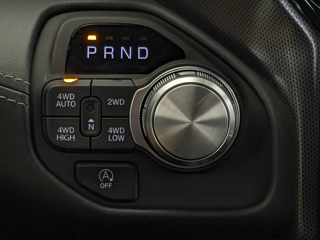 New 2026 Black RAM Limited - - 5.7L HEMI V8 - Pano Sunroof - 14.4 Uconnect - Surround Cam & More! image 20
