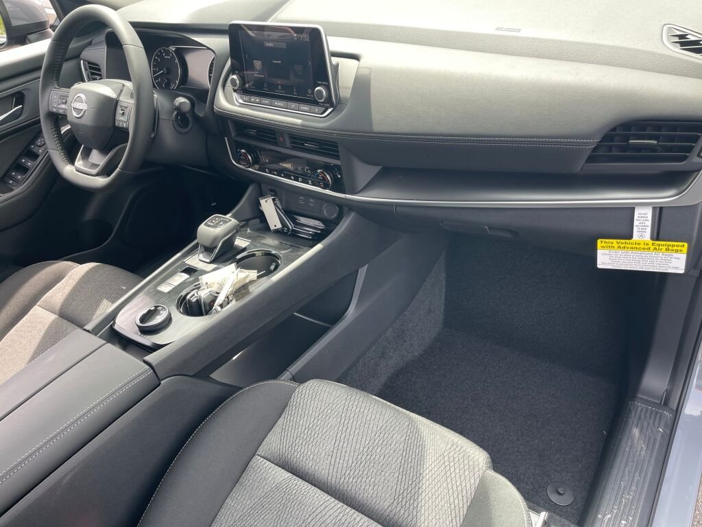 New 2026 Boulder Gray Pearl Nissan SV image 22