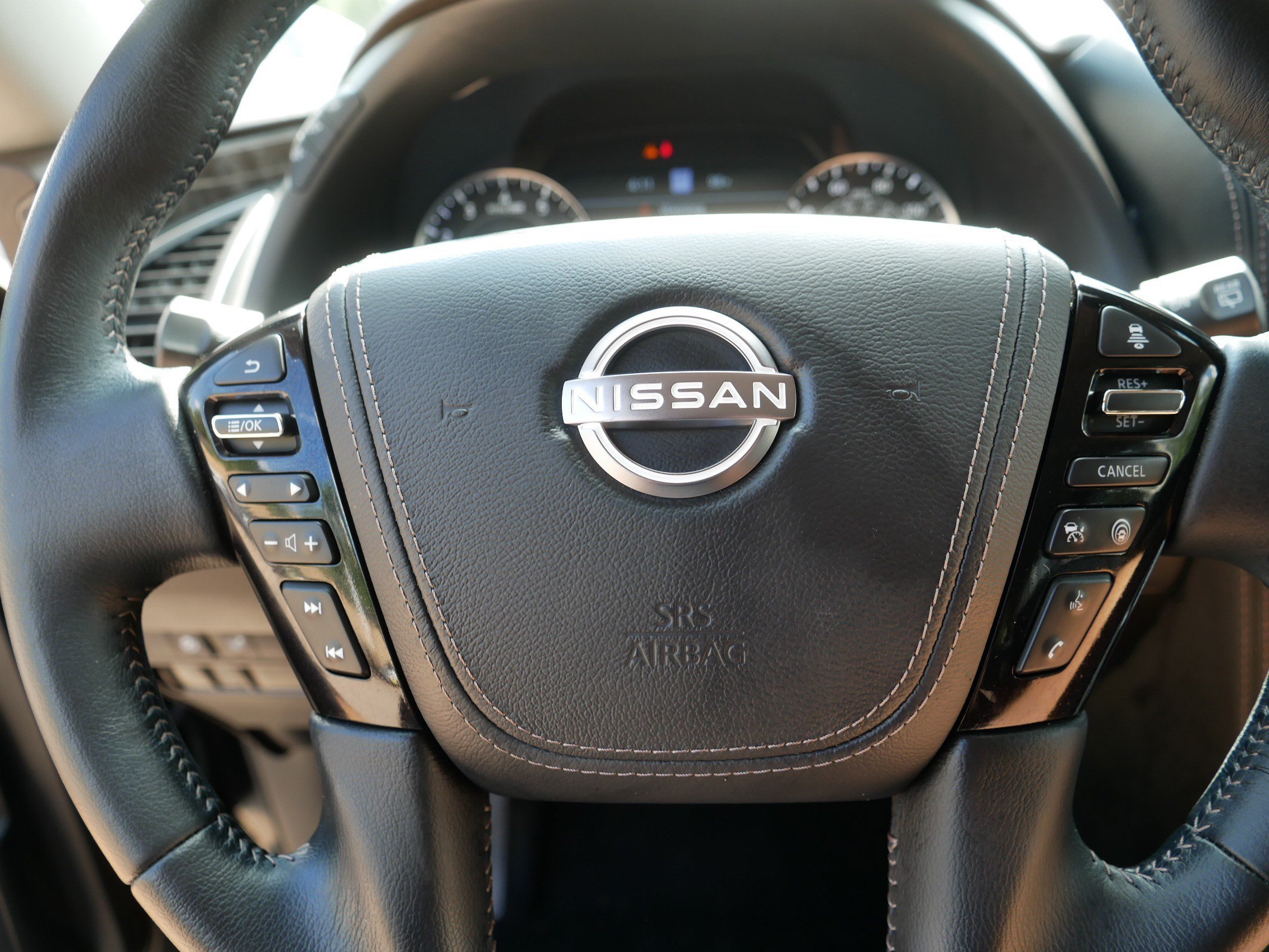 Used 2024 Super Black Nissan Platinum image 25