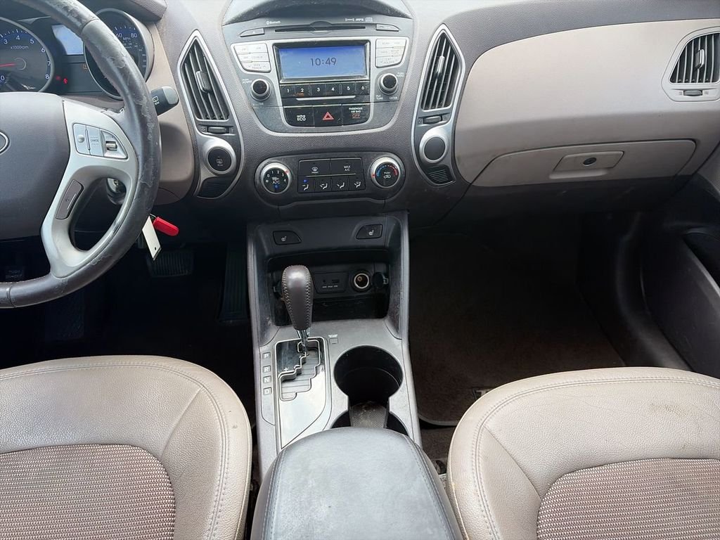 Used 2013 Red Hyundai GLS image 11