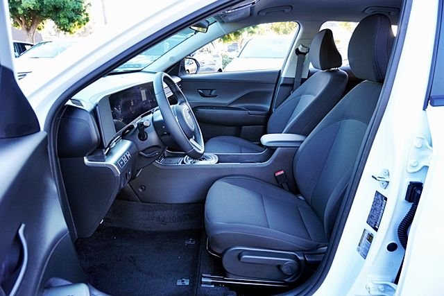 Used 2026 White Hyundai SEL Sport image 13