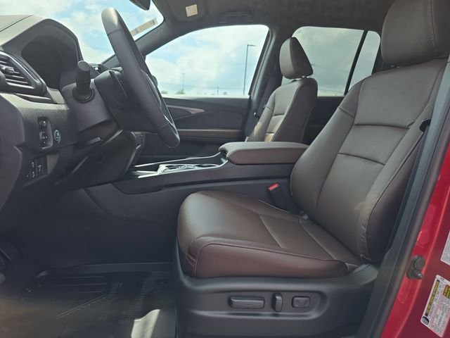 New 2026 Radiant Red Metallic II Honda RTL image 6
