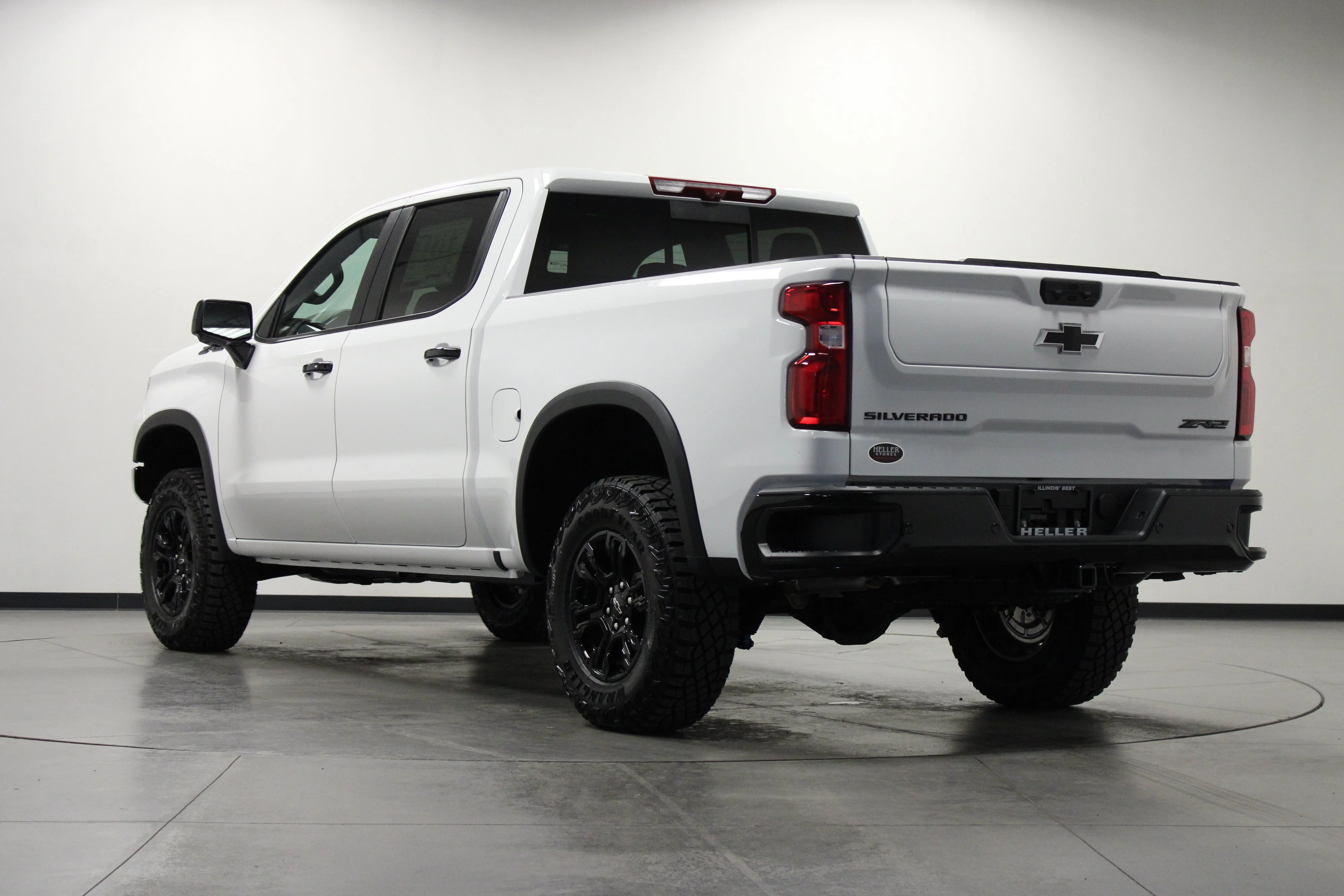 2026 Chevrolet Silverado 1500 ZR2 - Photo 6