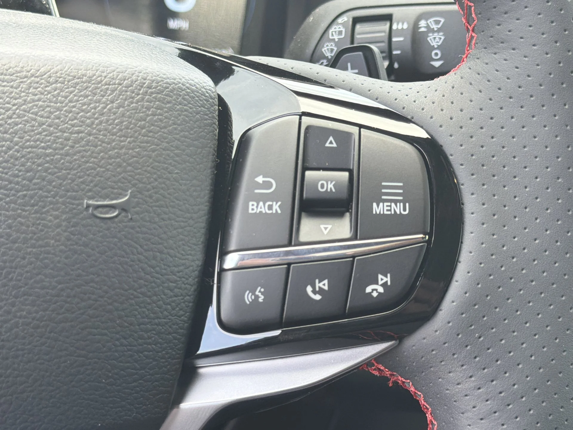 New 2026 Star White Metallic Tri-Coat Ford ST image 12