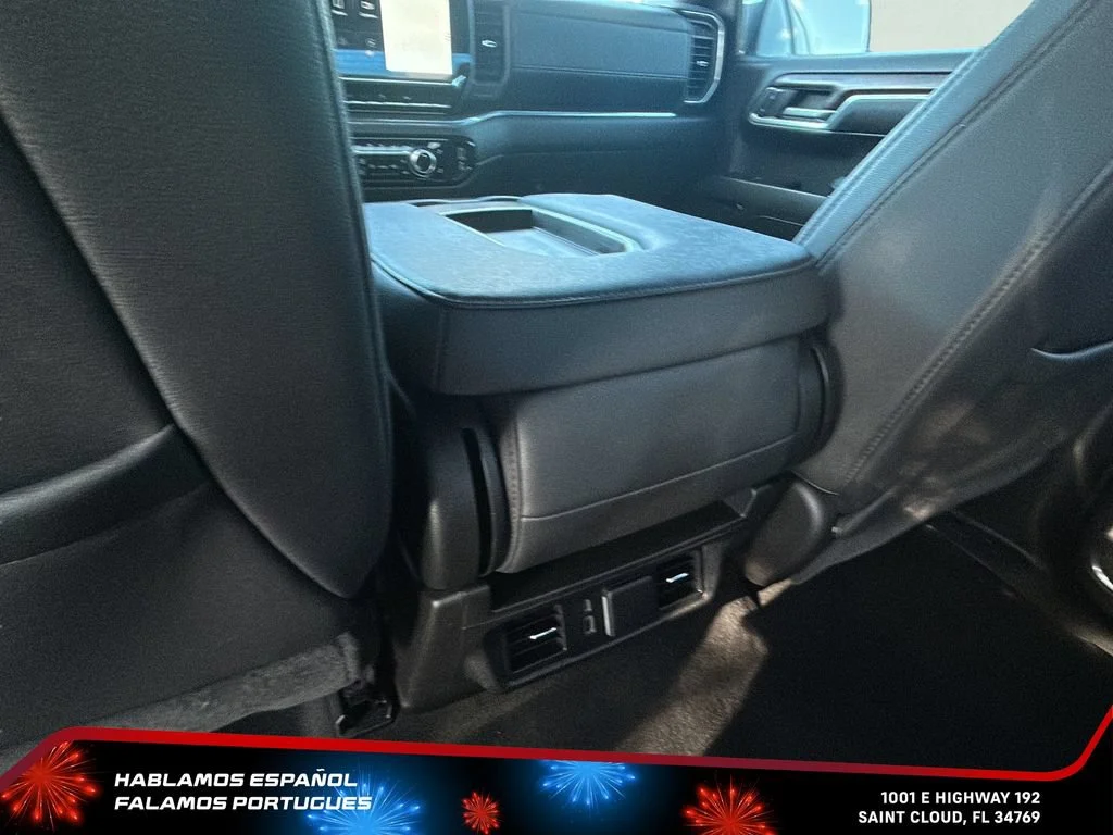 Certified Used 2024 Summit White GMC SLT image 27