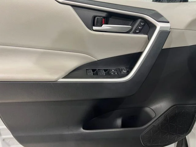 Certified Used 2025 Beige Toyota XLE Premium image 10