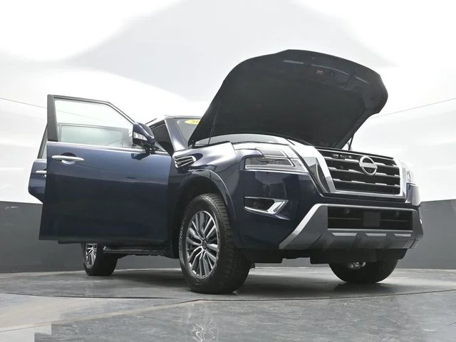 Used 2023 Blue Nissan SL image 32
