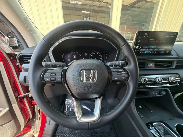 2025 Honda Pilot EX-L - Photo 30