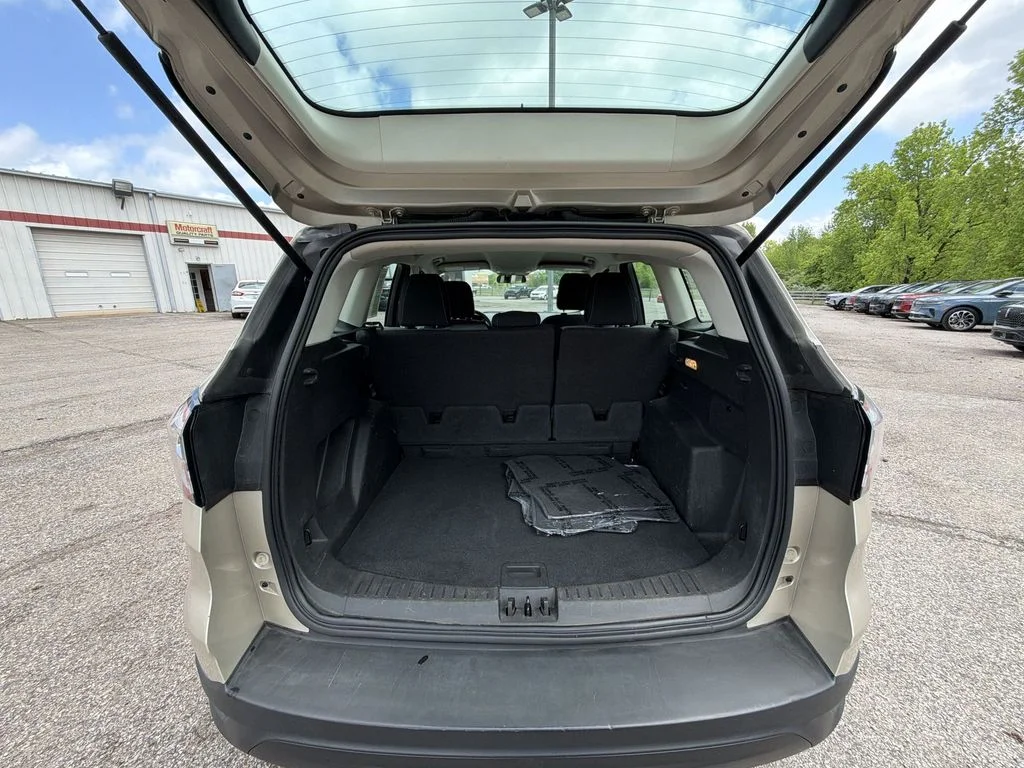 Used 2017 Gold Ford S image 23