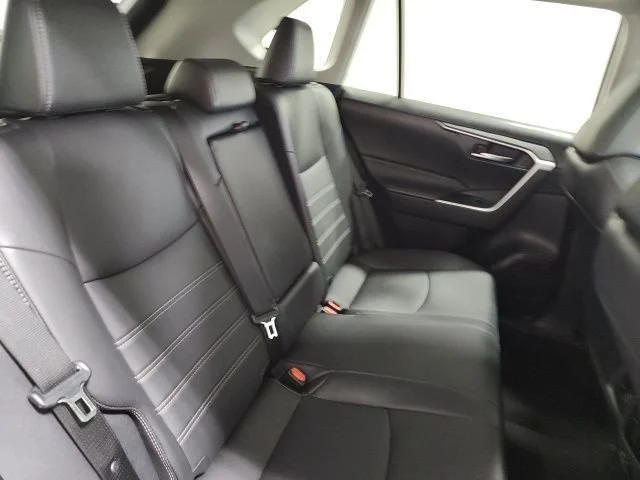2024 Toyota RAV4 XLE Premium - Photo 18