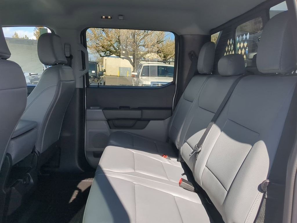2024 Ford F-450 Super Duty Chassis Cab XL - Photo 50