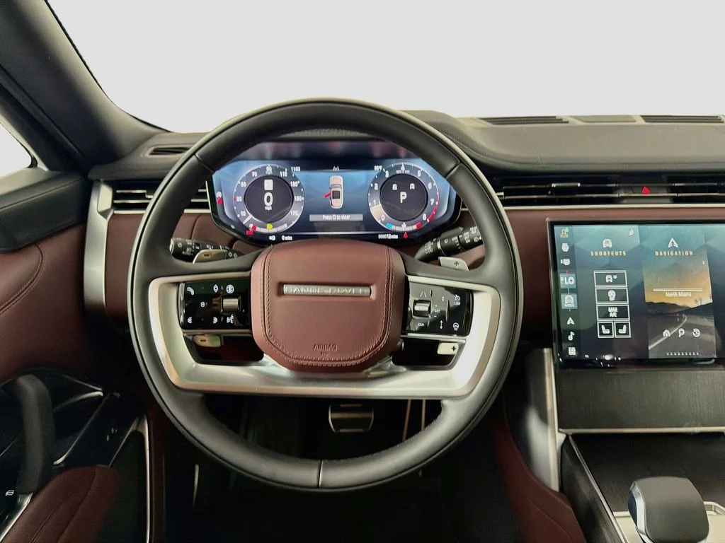 New 2026 Ostuni Pearl White Land Rover SE image 24