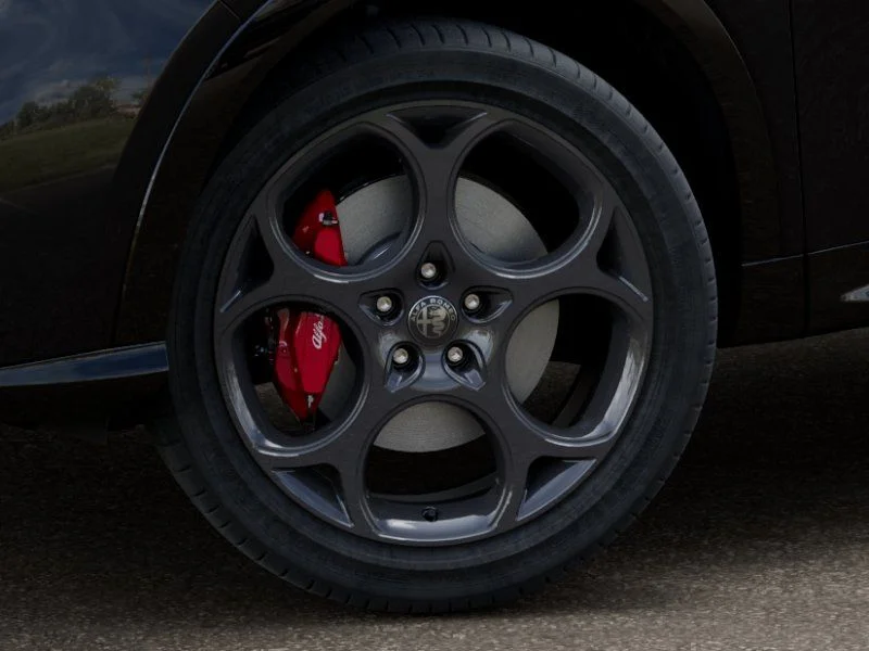 New 2026 Alfa Black Alfa Romeo Base image 8