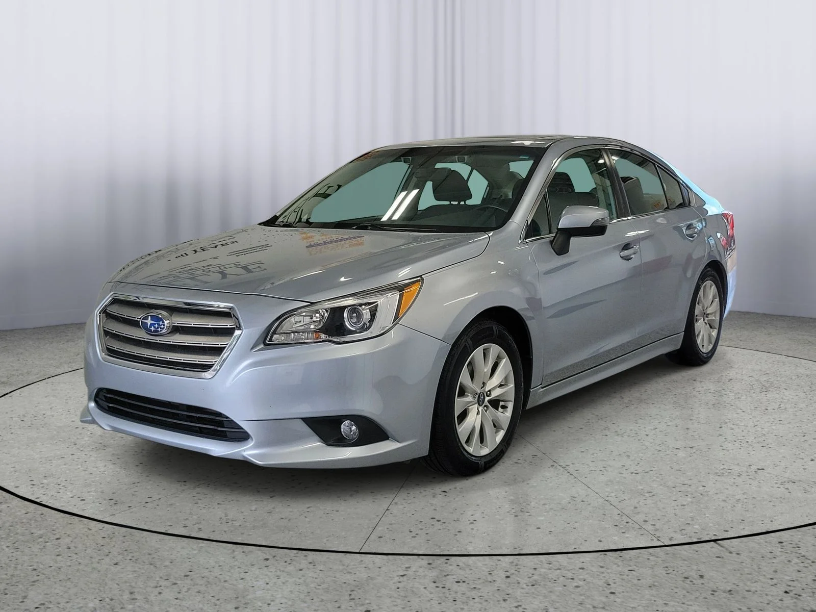 Used 2017 Silver Subaru 2.5i image 4