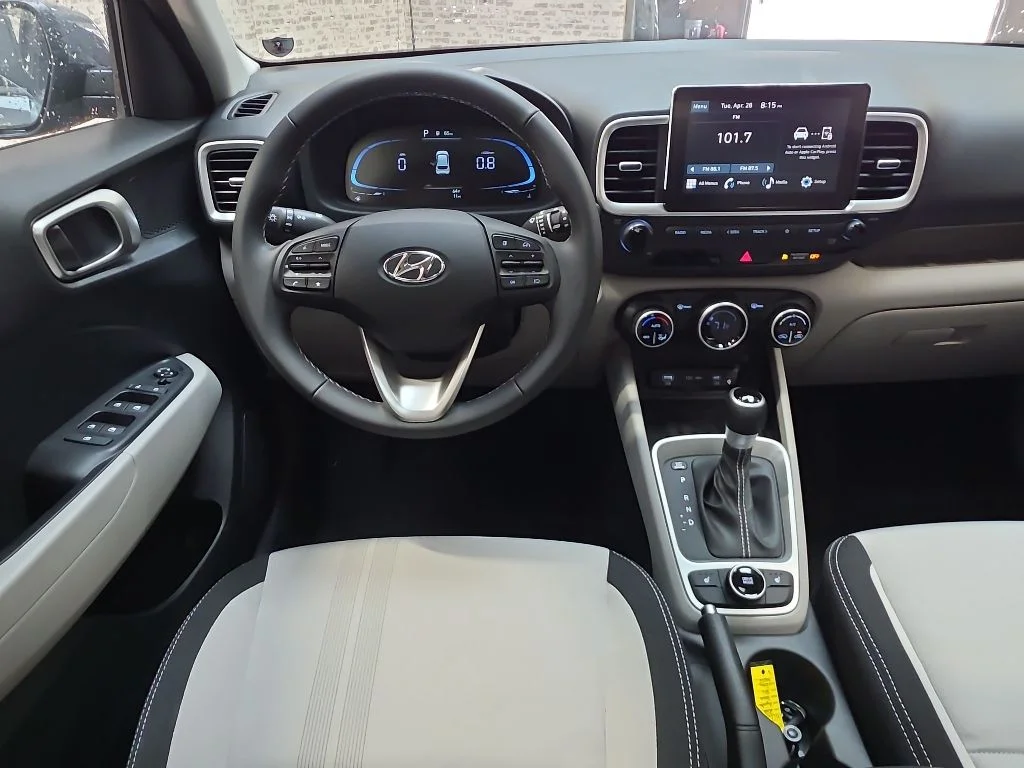 Used 2026 Ecotronic Gray Hyundai SEL image 13