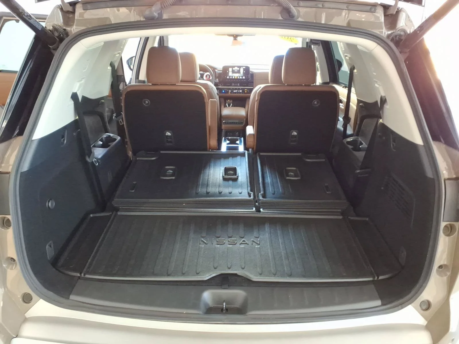 Certified Used 2025 Baja Storm Nissan Platinum image 16
