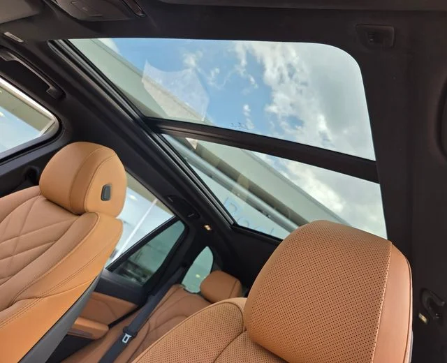 Used 2025 Gray BMW sDrive40i image 12