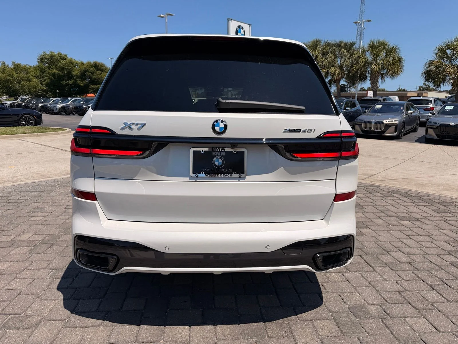 New 2027 Mineral White Metallic BMW xDrive40i image 10